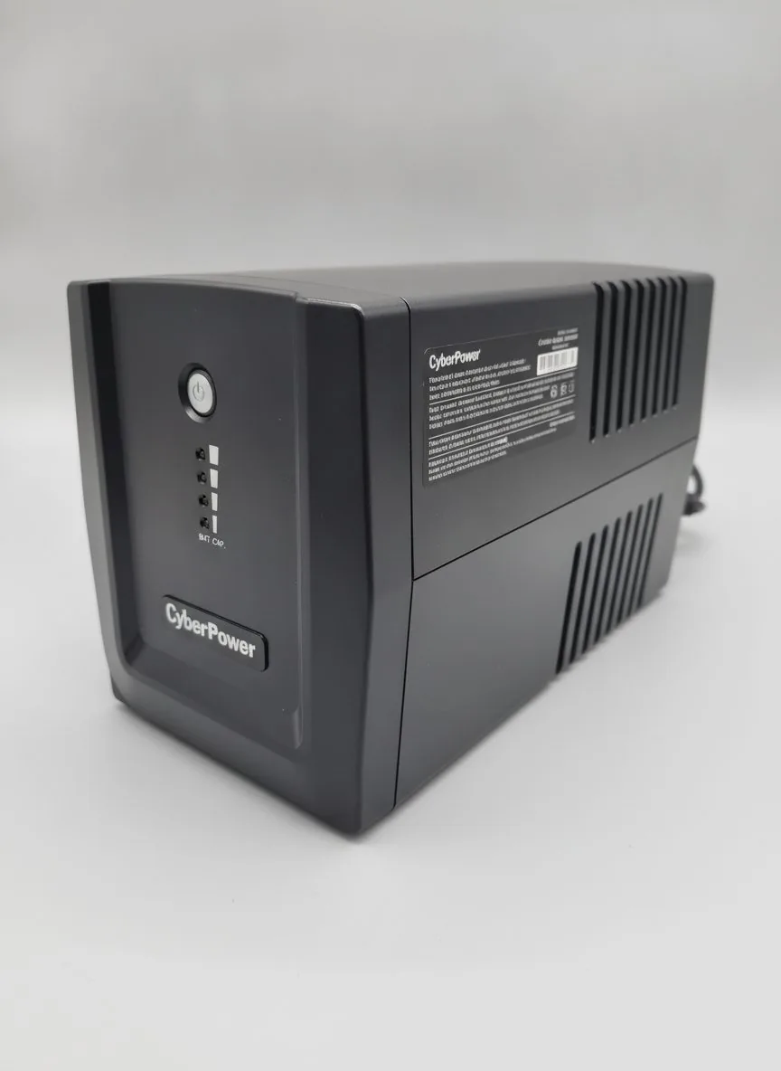 硕天 CyberPower UT2200EB 后备式 UPS 电源（2200VA / 1320W）