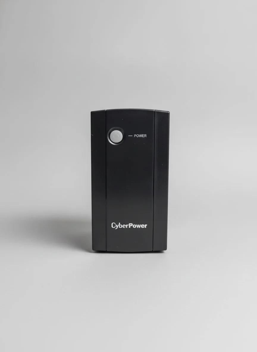 硕天 CyberPower UT600E 后备式 UPS 电源（600VA / 360W）